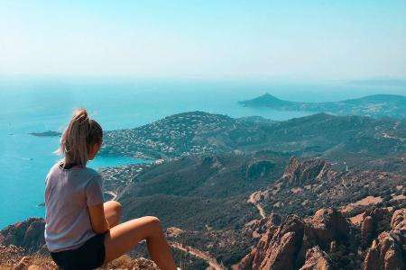 Explore the Esterel mountains from your 3* hotel in Cannes